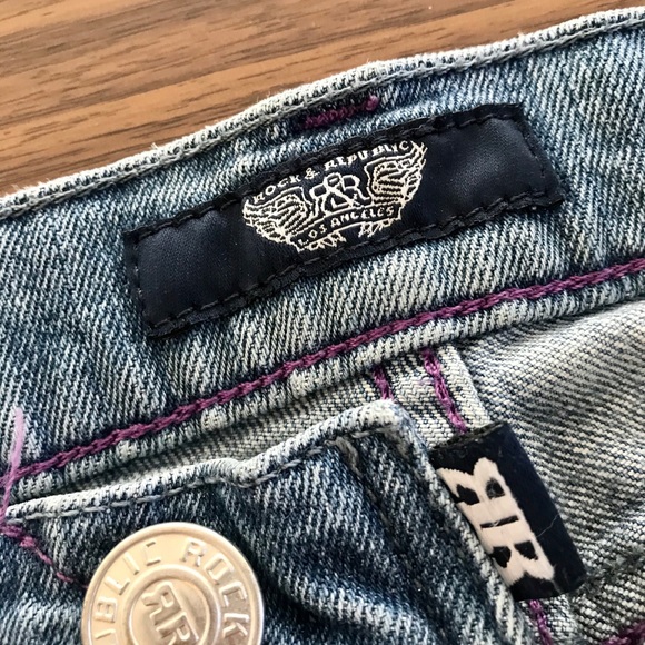 Rock & Republic Cut Off Denim Shorts - Picture 3 of 8